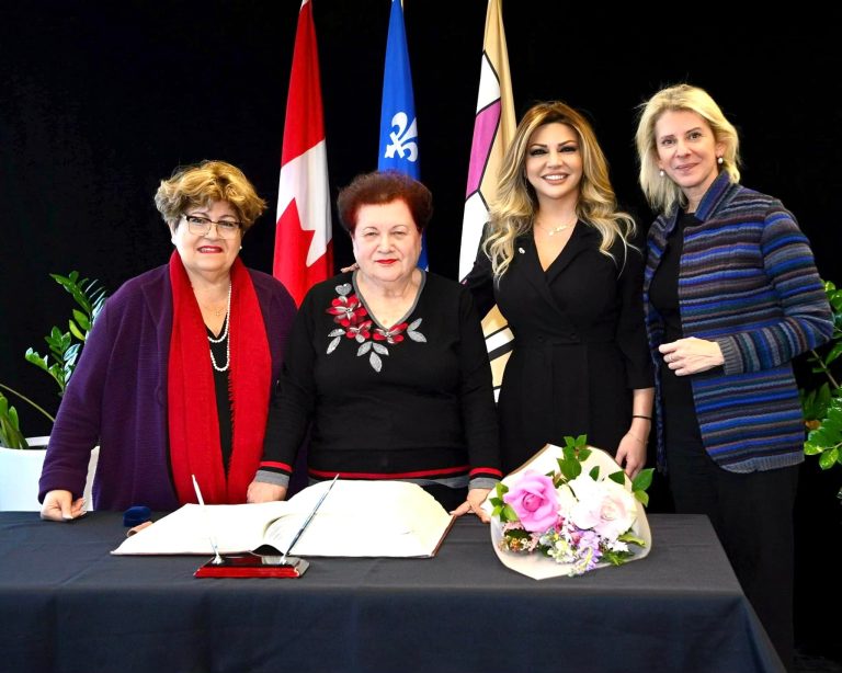 Εκδήλωση τιμής της Ιωάννας Τσουμπλέκα στο Δημαρχείο του Λαβάλ