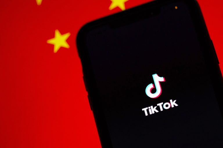 Κεμπέκ: Απαγορεύει το TikTok στα κρατικά κινητά