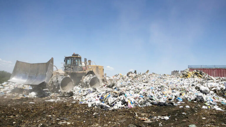 Απορρίμματα σε Τροχιά Σύγκρουσης