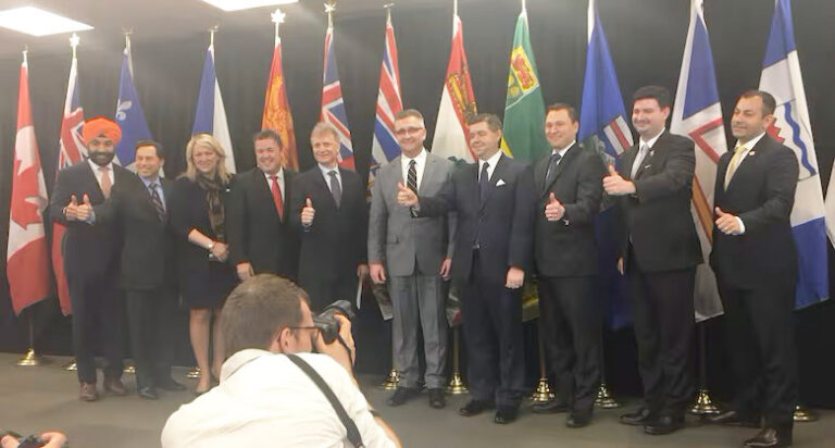 Βόρεια Επανάσταση στο Εμπόριο