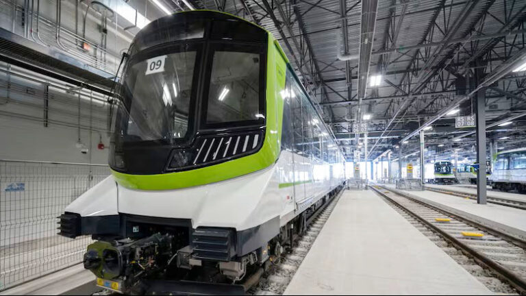 Κρίσιμη Καλοκαιρινή Παύση για το REM