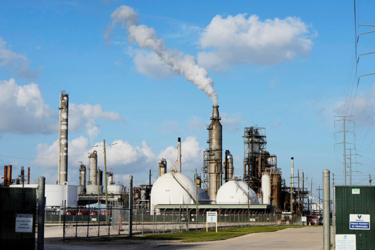 ΠΟΛΕΜΟΣ ή ΕΙΡΗΝΗ ΣΤΗΝ ΟΥΚΡΑΝΙΑ; Οι αγορές πετρελαίου αδιαφορούν