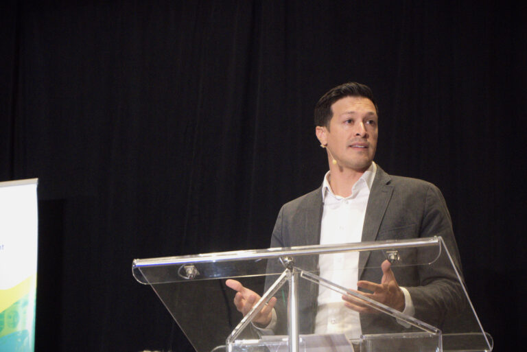 Η μάχη για το Λαβάλ: Στέγαση, υγεία και τροφή στο επίκεντρο της δημόσιας αντιπαράθεσης