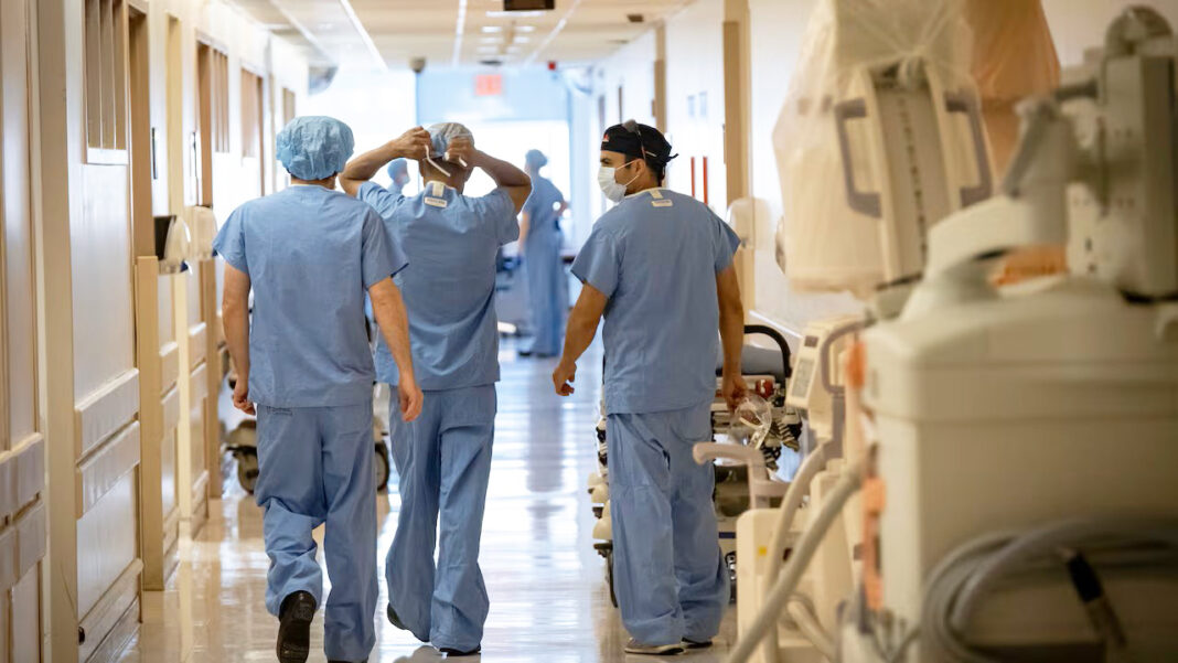 Η σταγόνα που ξεχείλισε το ποτήρι: Γιατροί του Κεμπέκ εγκαταλείπουν την επαρχία μετά το νόμο Bill 2