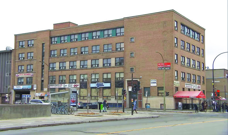 Οι Μικρές Επιχειρήσεις Υπό Πίεση: Η Άνοδος του Κόστους Απειλεί την Εμπορική Καρδιά του Park Extension