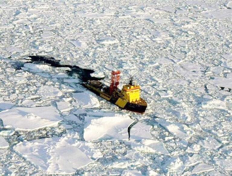 Στον τεράστιο φυσικό πλούτο Γροιλανδίας και Αρκτικής θέλει να βάλει χέρι ο Τραμπ