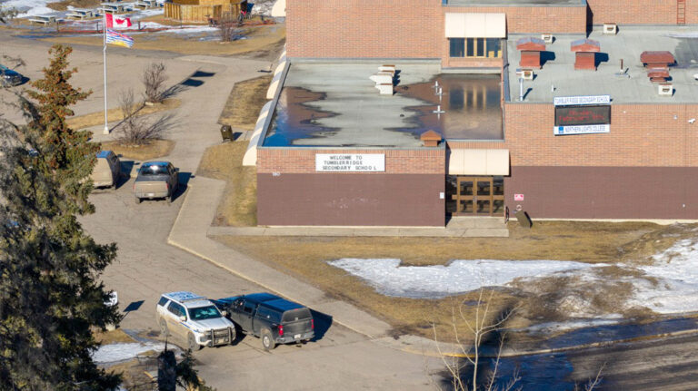 18χρονη τρανς η δράστης