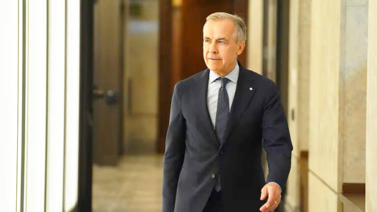 Μαρκ Κάρνεϊ: «Στόχος επενδύσεις 1 τρις$»
