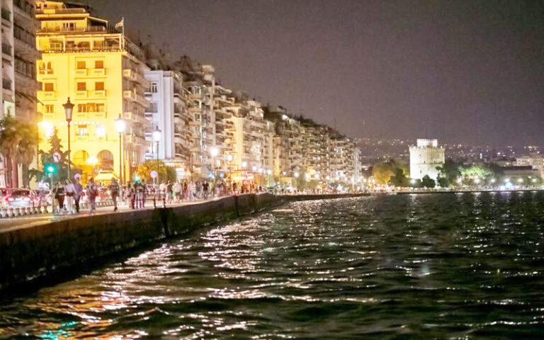 «Τουρκική απόβαση» σε ακίνητα στην Ελλάδα