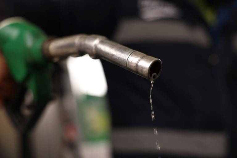 Eurostat: «Άλμα» 23,8% στις τιμές καυσίμων και λιπαντικών στην ΕΕ μέσα σε ένα χρόνο Eurostat: «Άλμα» 23,8% στις τιμές καυσίμων και λιπαντικών στην ΕΕ μέσα σε ένα χρόνο